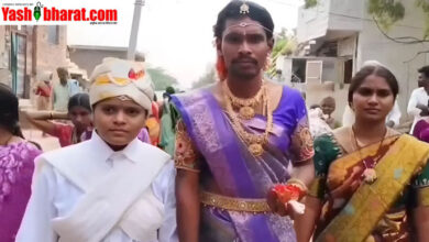 अनोखी शादी की परंपरा: आंध्र में लड़की बनी दूल्हा, लड़का बना दुल्हन… देवता की पूजा के बाद हुआ रियल ट्विस्ट!