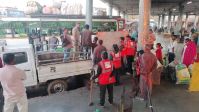 महापौर की पहल से व्यवस्थित हुआ बस स्टैंड, यात्रियों को मिली बड़ी राहत,अवैध अतिक्रमण हटाने नगर निगम की बड़ी कार्रवाई,ठेला संचालकों को हॉकर्स ज़ोन में कराया गया स्थानांतरित 7 IMG 20260117 WA0063