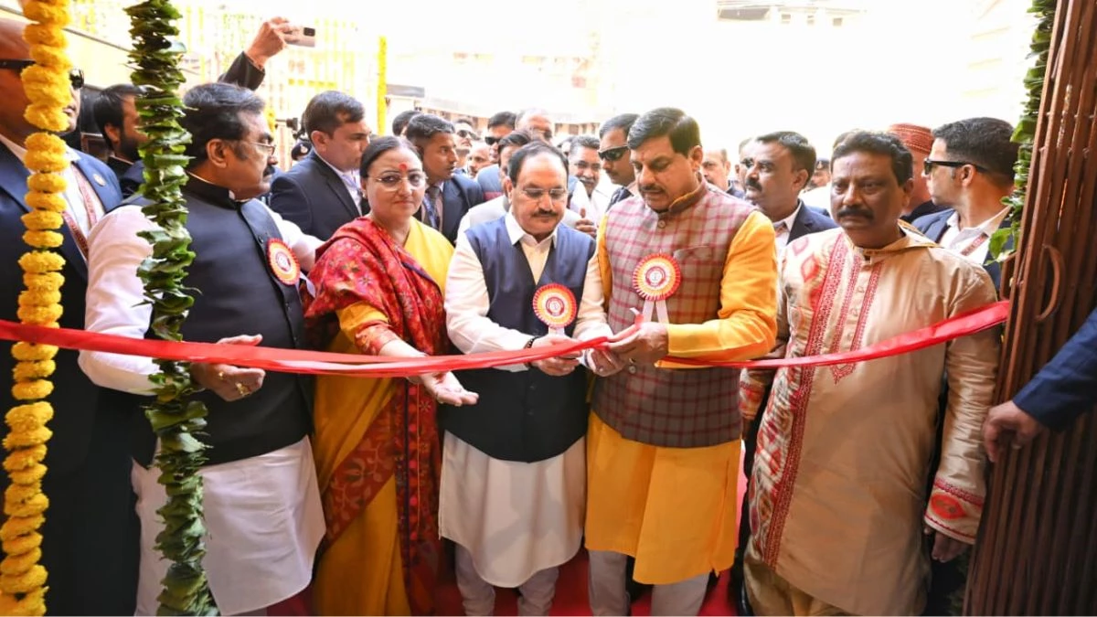 जबलपुर में सीएम मोहन यादव और जेपी नड्डा ने किया नेताजी की प्रतिमा का अनावरण 22 mohan lib 1