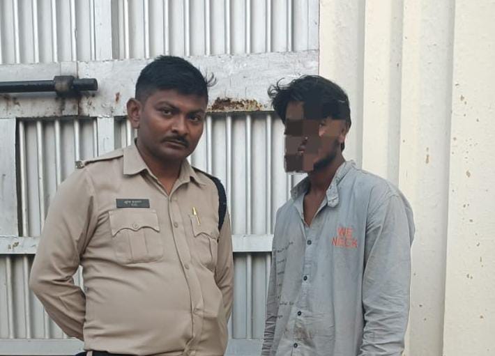 फरार बलात्कार एवं पाक्सो एक्ट के आरोपी को कोतवाली पुलिस ने किया गया गिरफ्तार 22 IMG 20260327 WA0063