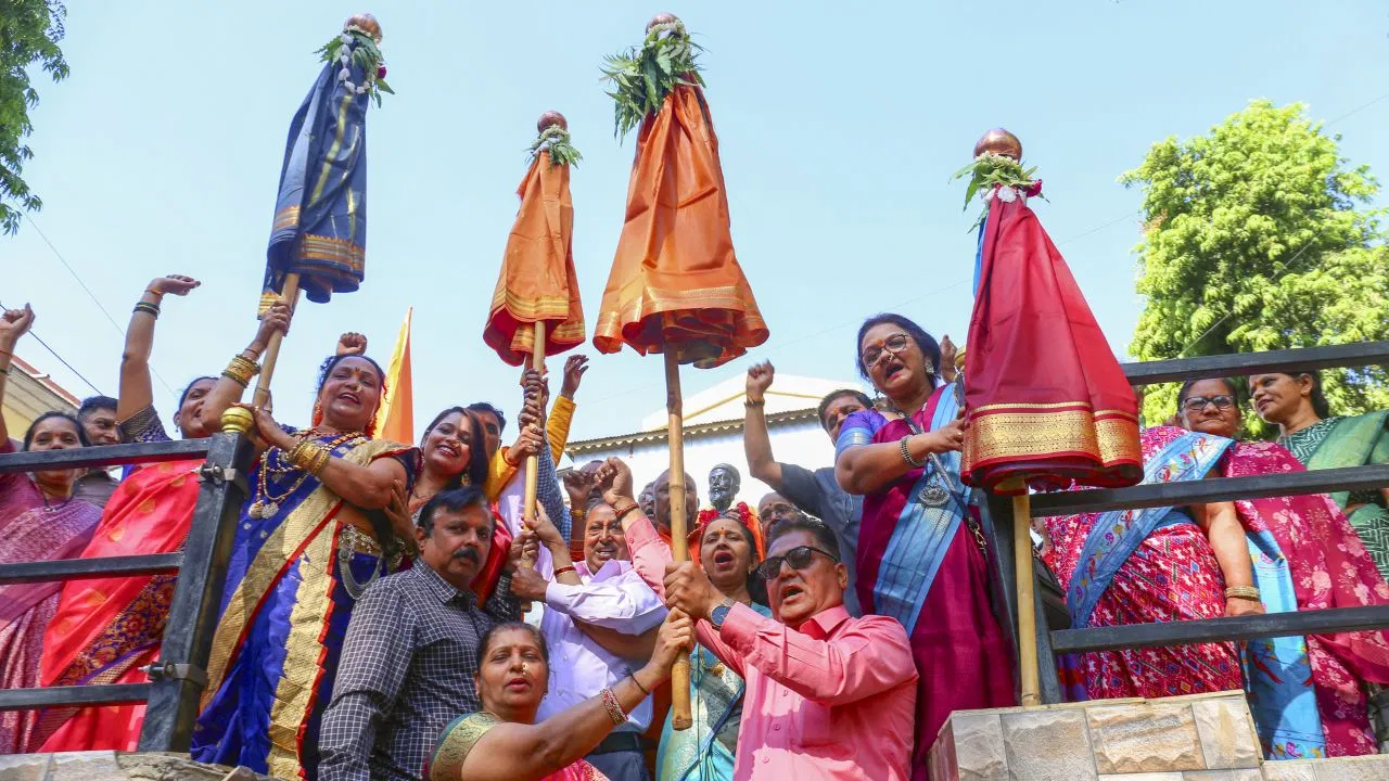Gudi Padwa 2026: गुड़ी पड़वा कल, विजय पताका लगाने के सही नियम जान लें
