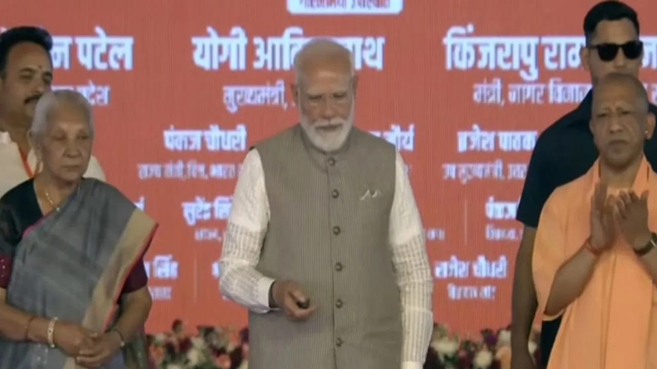 यूपी ने एविएशन सेक्टर में बढ़ाई रफ्तार, लेकिन केरल अब भी मजबूत दावेदार