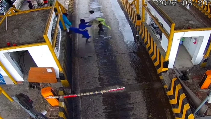 सिवनी NH-44: निहंग सिखों ने टोल कर्मचारियों पर हमला, वीडियो वायरल