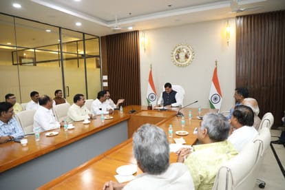 saema bsa oiparatarasa esasaeshana ka pathathhakaraya sa caraca karata hae a6622291da80f5e52ccc2d7e6d22af0e