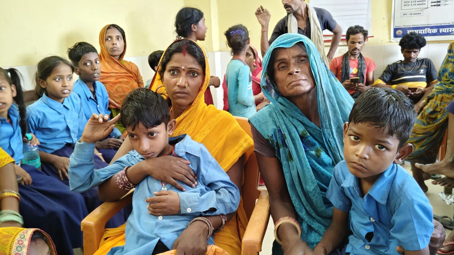 दाल-चावल खाते ही घूमने लगा सिर... सहरसा में 250 स्कूली बच्चों की बिगड़ी तबीयत, जहरीला खाना खिलाने का आरोप; वायरल वीडियो ने खोली पोल