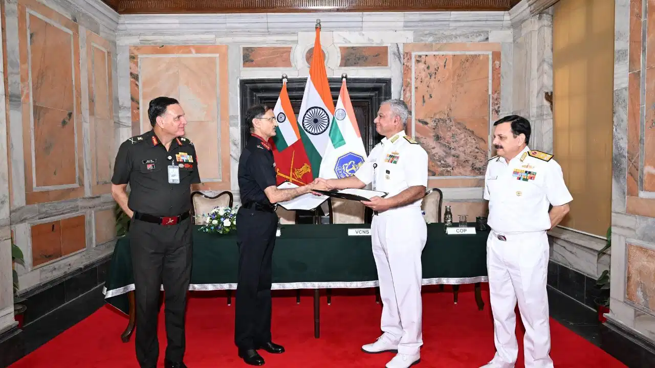 "Indian Army-Navy Pact: थल सेना और नौसेना ने मिलाया हाथ, अब जल और थल पर एक साथ होगा वार; दुश्मन की खैर नहीं