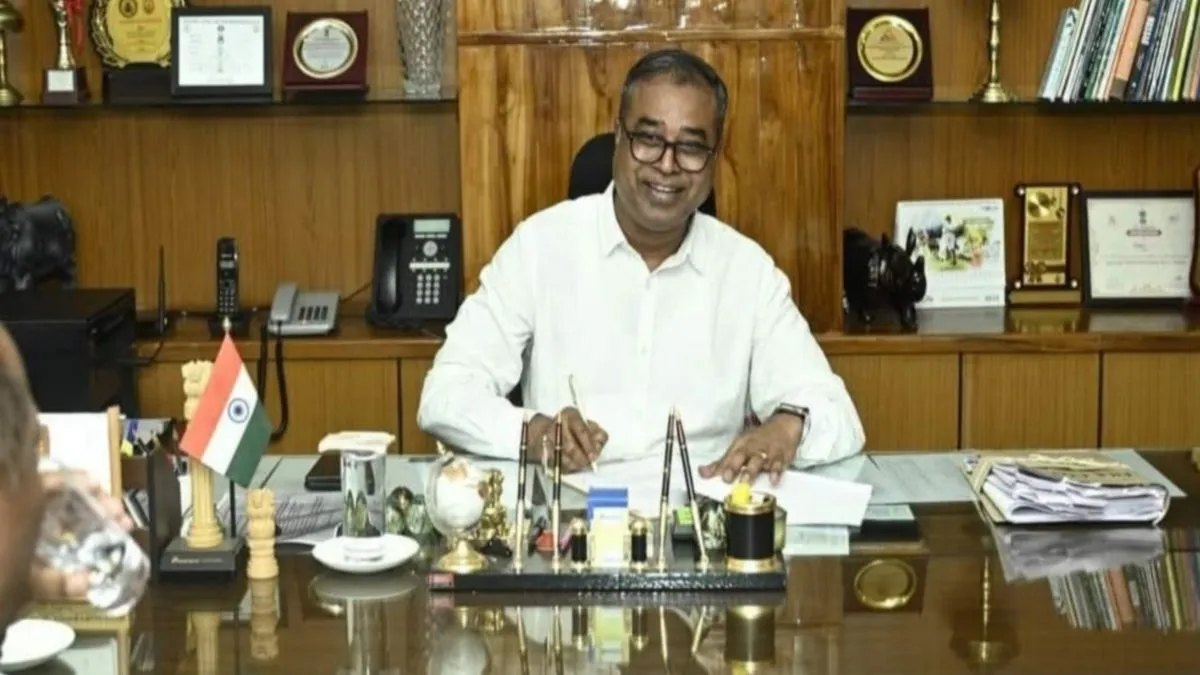 Assam ACS Officer Arrested: असम में विजिलेंस का बड़ा एक्शन; 1 लाख की घूस मांग रहे सीनियर ACS अधिकारी लाचित कुमार दास रंगे हाथ गिरफ्तार