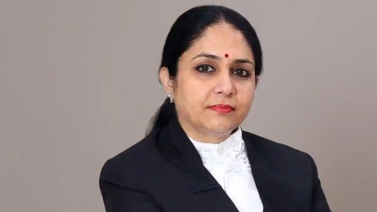 Expose: जस्टिस स्वर्ण कांता शर्मा का बड़ा फैसला; जज के खिलाफ 'गंदा कंटेंट' फैलाने वालों पर होगी जेल- दिल्ली HC शुरू करेगा अवमानना की कार्रवाई