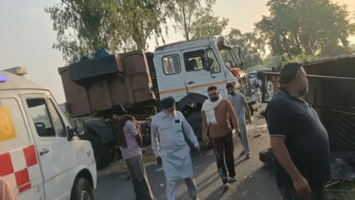 06 06 2026 collision between truck pickup van m