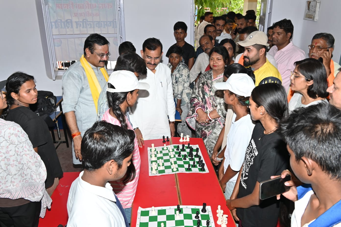सांसद व महापौर ने के.सी.एस. स्कूल के ग्रीष्मकालीन शिविर का किया अवलोकन,प्रशिक्षण कक्ष से कला-कक्ष तक पहुंचे अतिथि, छात्राओं का हुनर देख की प्रशंसा, बढ़ाया मनोबल 22 IMG 20260615 WA0059