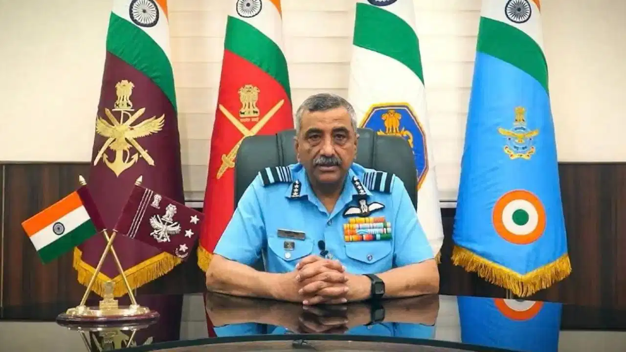 एयर मार्शल आशुतोष दीक्षित होंगे भारतीय वायु सेना के नए वाइस चीफ; 1 जुलाई को संभालेंगे कमान, 3300+ घंटे उड़ान का कड़ा अनुभव