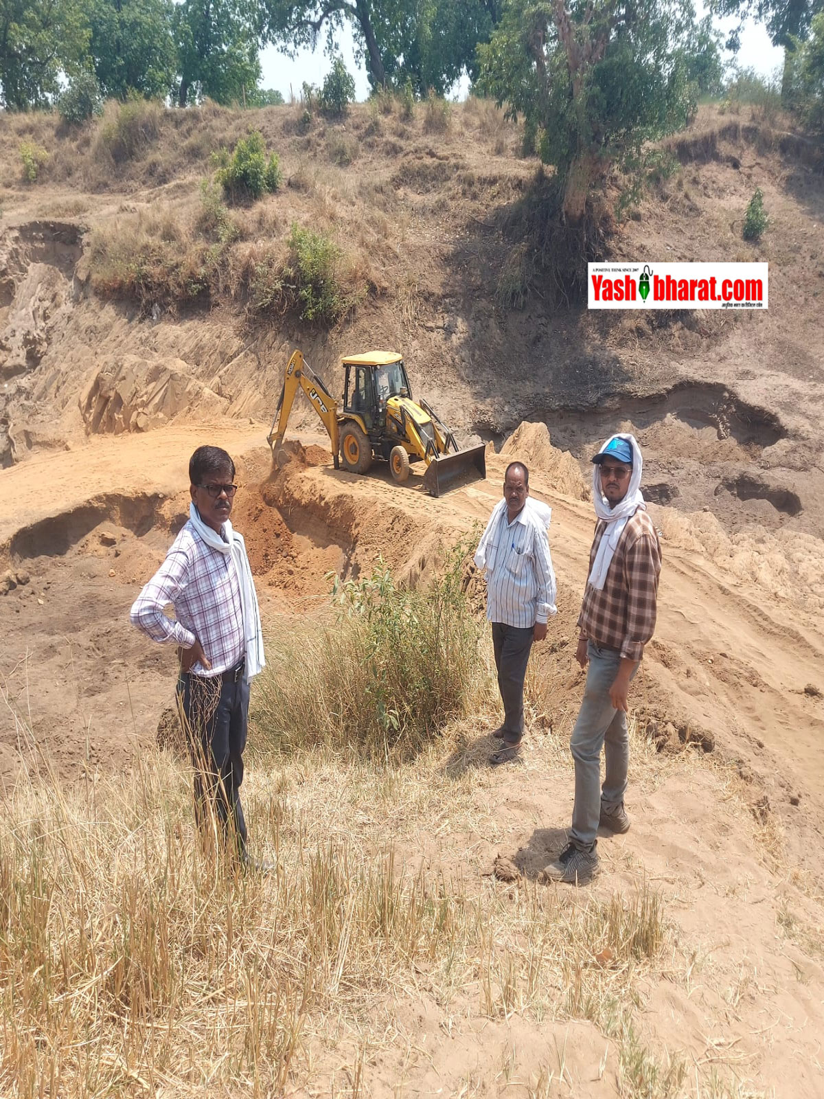 Sand Mafia Checked: कटनी प्रशासन की महा-कार्रवाई; दतला नदी के 4 घाटों पर चली जेसीबी, अवैध रैम्प और रास्ते किए ध्वस्त