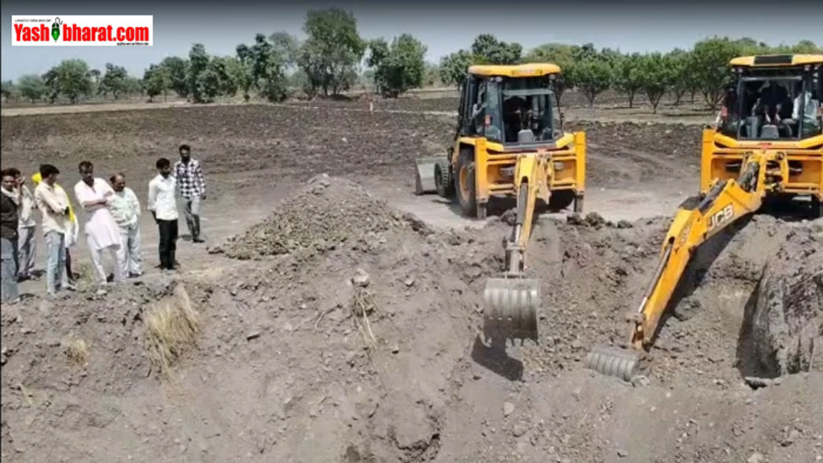 50 फीट गहरे कुएं में जिंदा दबीं सास-बहू; जनपद सदस्य के खेत में हुआ भीषण हादसा, मौके पर जुटीं कई JCB 21 50 फीट गहरे कुएं में जिंदा दबीं सास-बहू; जनपद सदस्य के खेत में हुआ भीषण हादसा, मौके पर जुटीं कई JCB