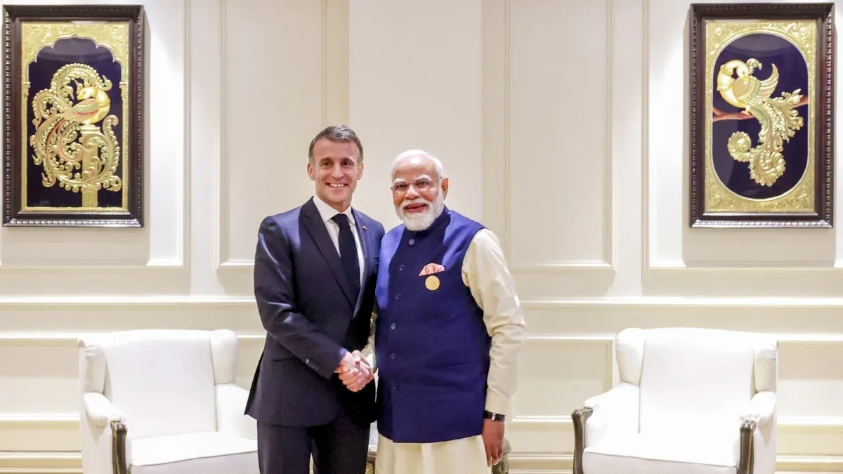 PM Modi France Visit: कल से फ्रांस के 6 दिवसीय दौरे पर रहेंगे पीएम मोदी; मैक्रों संग द्विपक्षीय शिखर सम्मेलन, G-7 और विवाटेक समिट में होंगे शामिल 22 PM Modi France Visit: कल से फ्रांस के 6 दिवसीय दौरे पर रहेंगे पीएम मोदी; मैक्रों संग द्विपक्षीय शिखर सम्मेलन, G-7 और विवाटेक समिट में होंगे शामिल
