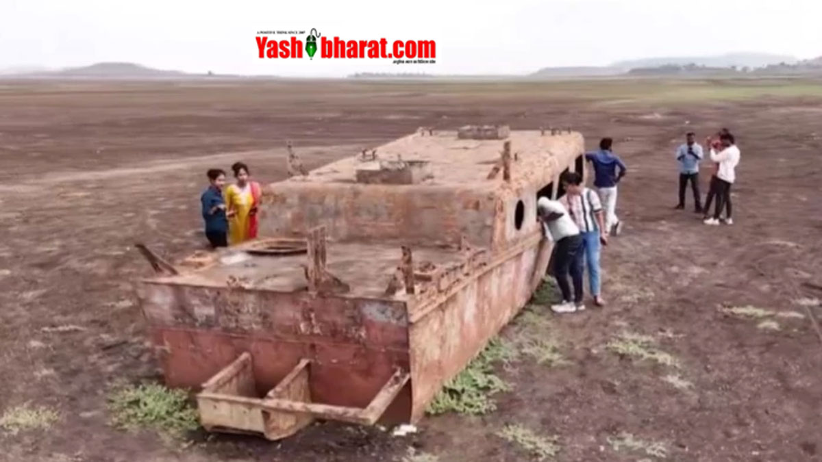 बरगी बांध का पानी घटते ही बाहर आया 40 साल पुराना रहस्य- बैकवाटर में दिखी डूबी हुई ऐतिहासिक मोटर बोट, देखने उमड़े लोग