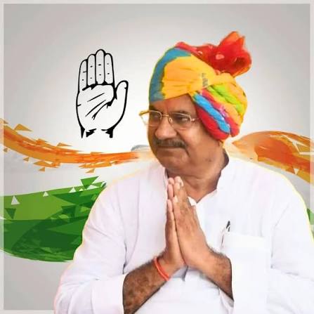 दतिया उपचुनाव: पूर्व विधायक घनश्याम सिंह ने खरीदा नामांकन पत्र, कांग्रेस के अंतिम फैसले पर टिकी निगाहें; अब तक 23 दावेदार मैदान में