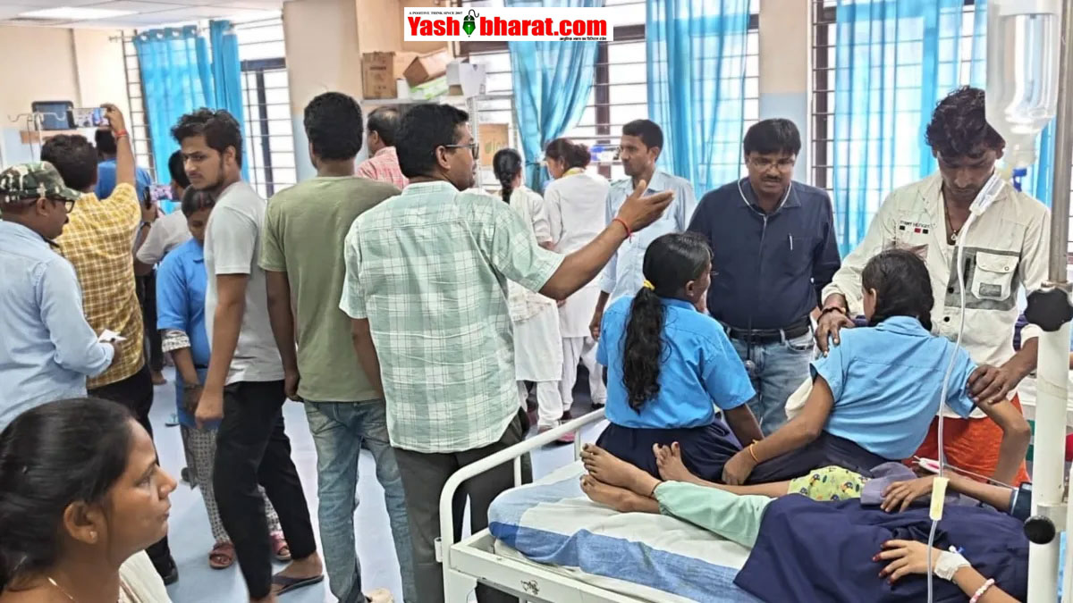 मिड-डे मील में नमक की जगह मिलाया 'सर्फ', परासी मिडिल स्कूल के 40 से अधिक बच्चे बीमार, अस्पताल में हड़कंप 22 मिड-डे मील में नमक की जगह मिलाया 'सर्फ', परासी मिडिल स्कूल के 40 से अधिक बच्चे बीमार, अस्पताल में हड़कंप