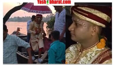 बाढ़ भी नहीं रोक सकी दूल्हे का इरादा: सड़कों पर बह रहा था पानी, तो नाव पर सवार होकर दुल्हन लेने निकला दूल्हा; वीडियो वायरल
