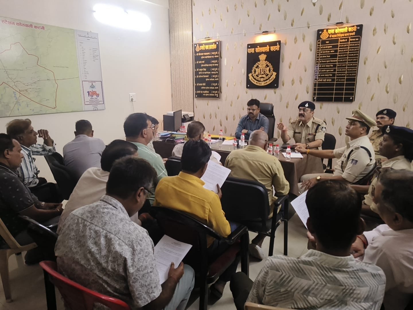 दशहरा पर्व पर यातायात व्यवस्था में बदलाव, भारी वाहनों की नो-एंट्री,20 अक्टूबर को कटनी शहर और 21 अक्टूबर को माधवनगर में दशहरा आयोजन, ट्रांसपोर्टर्स की सहमति से लागू होगा डायवर्जन 2 IMG 20261015 WA0130