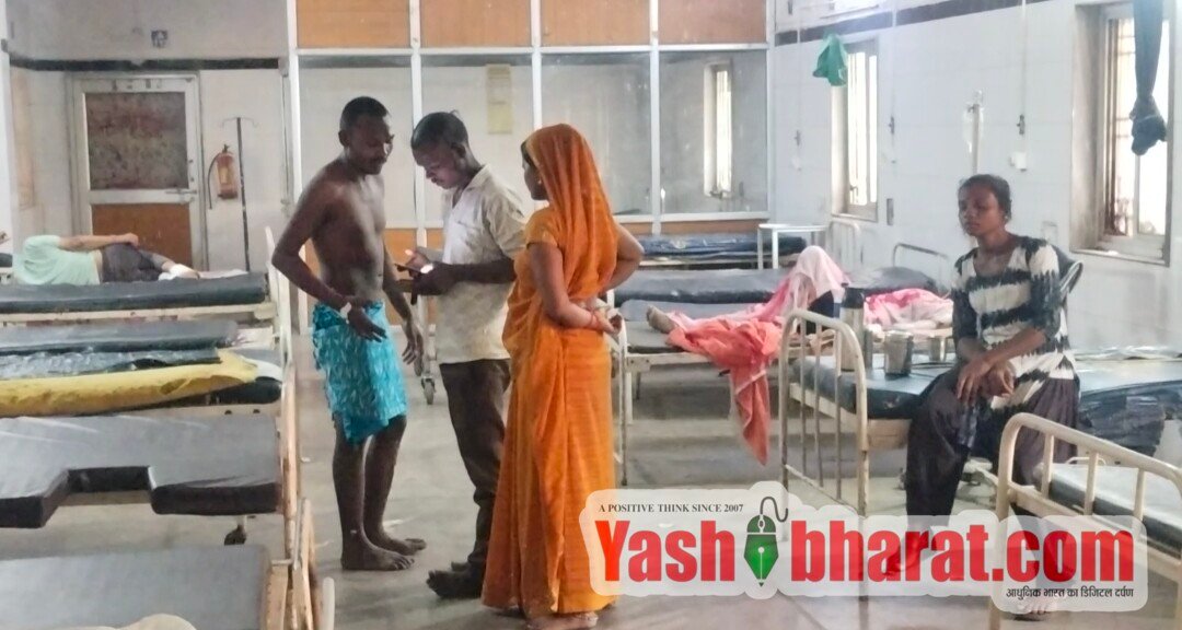 पत्नी को आग की लपटों से बचाने दौड़ा पति भी झुलसा, दोनों जिला अस्पताल में भर्ती 10 IMG 20261019 WA0138