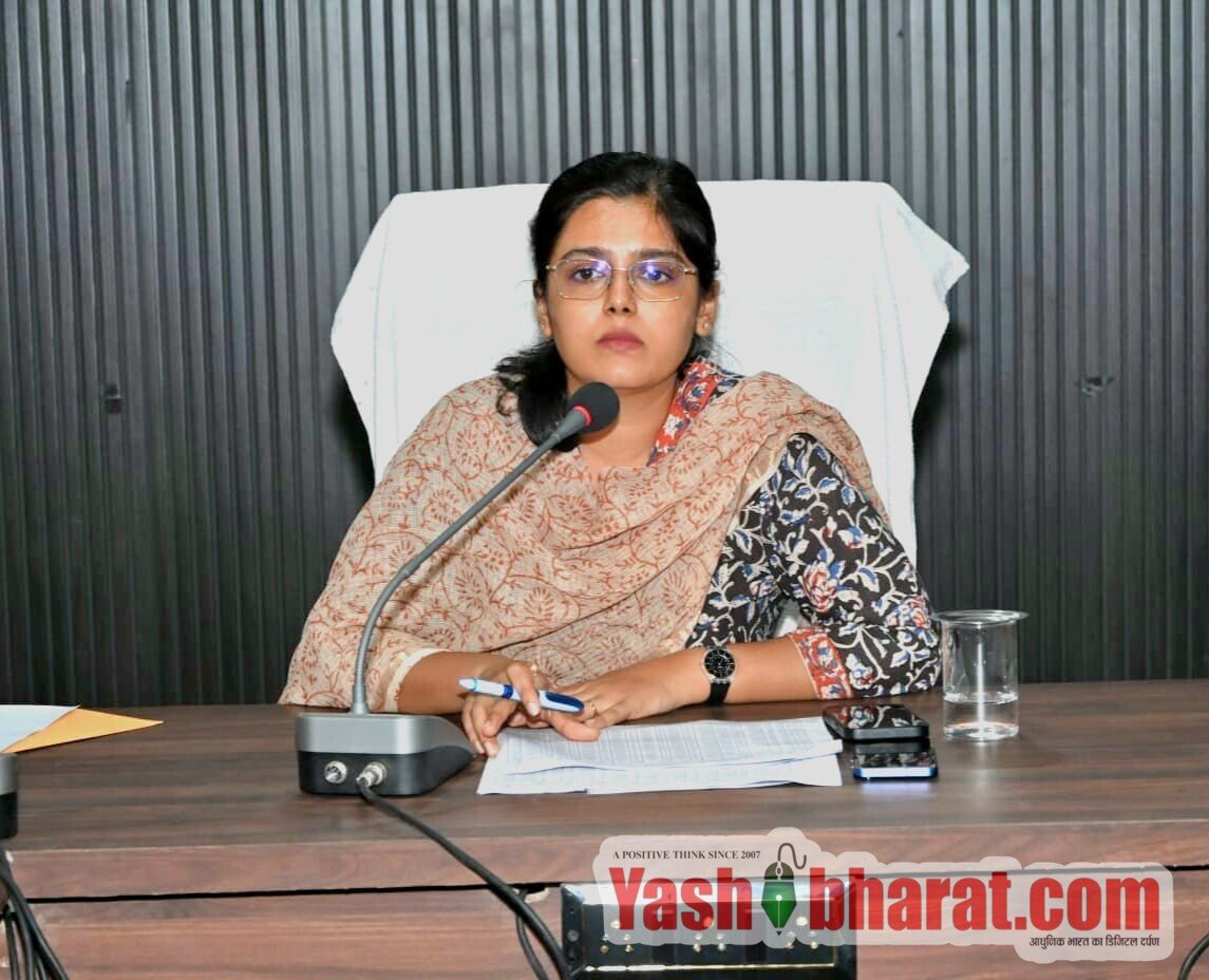 दायित्वों के निर्वहन में लापरवाही बरतना और निर्देशों की अवहेलना करना निगम कर्मी को पड़ा भारी,निगमायुक्त परिहार ने की सख्त कार्रवाई, सफाई संरक्षक दीपक मलिक को किया तत्काल प्रभाव से निलंबित,आवारा पशुओं के नियंत्रण, सफाई व्यवस्था और जनशिकायतों के निराकरण में बरती जा रही थी उदासीनता 9 IMG 20261028 WA0023