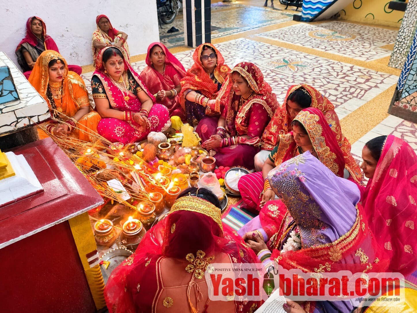 मरही माता मंदिर में श्रद्धा एवं उल्लास के साथ मनाया गया करवा चौथ का पर्व 12 IMG 20261030 WA0010