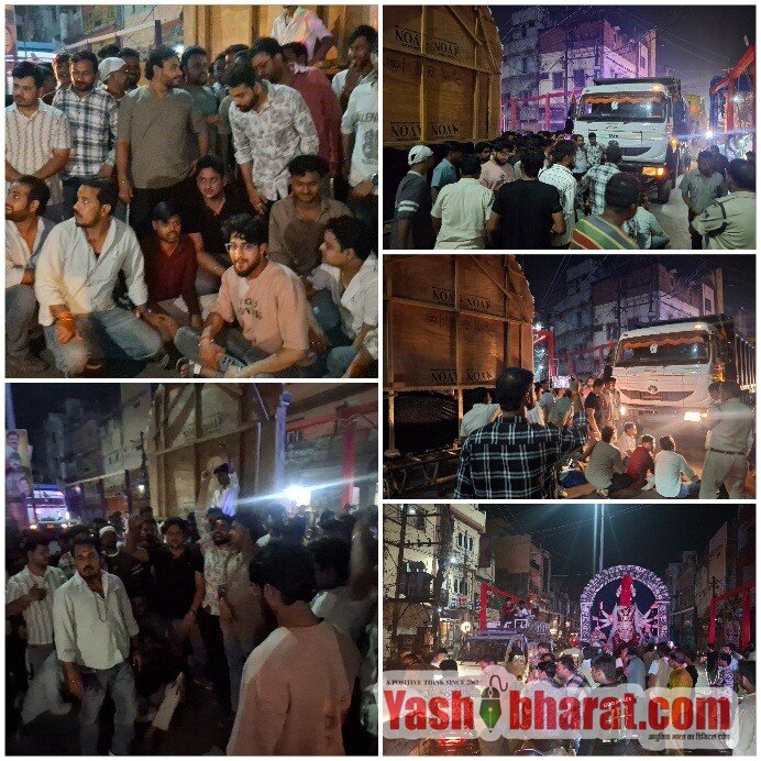 अपडेट -खुले नाले में गिरा युवक, हादसे से भड़की नाराजगी; दुर्गा समिति ने गर्ग चौराहे पर किया चक्काजाम अंधेरे में प्रतिमा लेकर जा रहा दीपक सोनी नाले में गिरा, सीढ़ी से निकाला बाहर; 108 एंबुलेंस की सेवा पर उठे सवाल, नगर निगम की व्यवस्था के खिलाफ जताया आक्रोश 11 Picsart 26 10 13 23 51 50 705