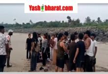 ब्रेकिंग: दिवेआगर बीच पर बड़ा हादसा-समुद्र के पानी में डूबने से पुणे के 8 छात्रों की मौत, पिकनिक बनी मातम 4 Screenshot 20261001 212125 Chrome